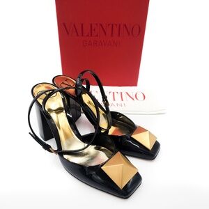 Valentino Garavani Black Patent Leather Ankle Strap Chunky Heel Pumps EU 38